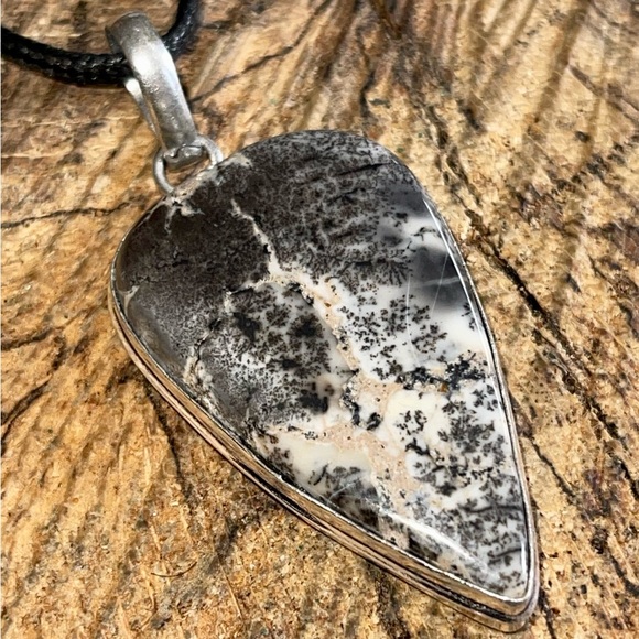 Dendritic Agate Pendant 2 1/4” - Picture 3 of 11